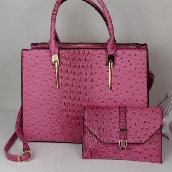 Hot Pink Faux Ostrich Brahmin-Like Hand-Bag Crossbody W/Matching Wristlet NWOT - Picture 2 of 16